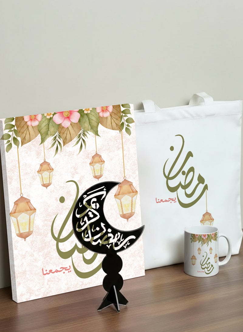 لوحة مجموعة هدايا رمضان مكونة من ٤ قطع تشمل لوحة كانفاس وستاند ديكوري وكوب وحقيبة يد - Image 1